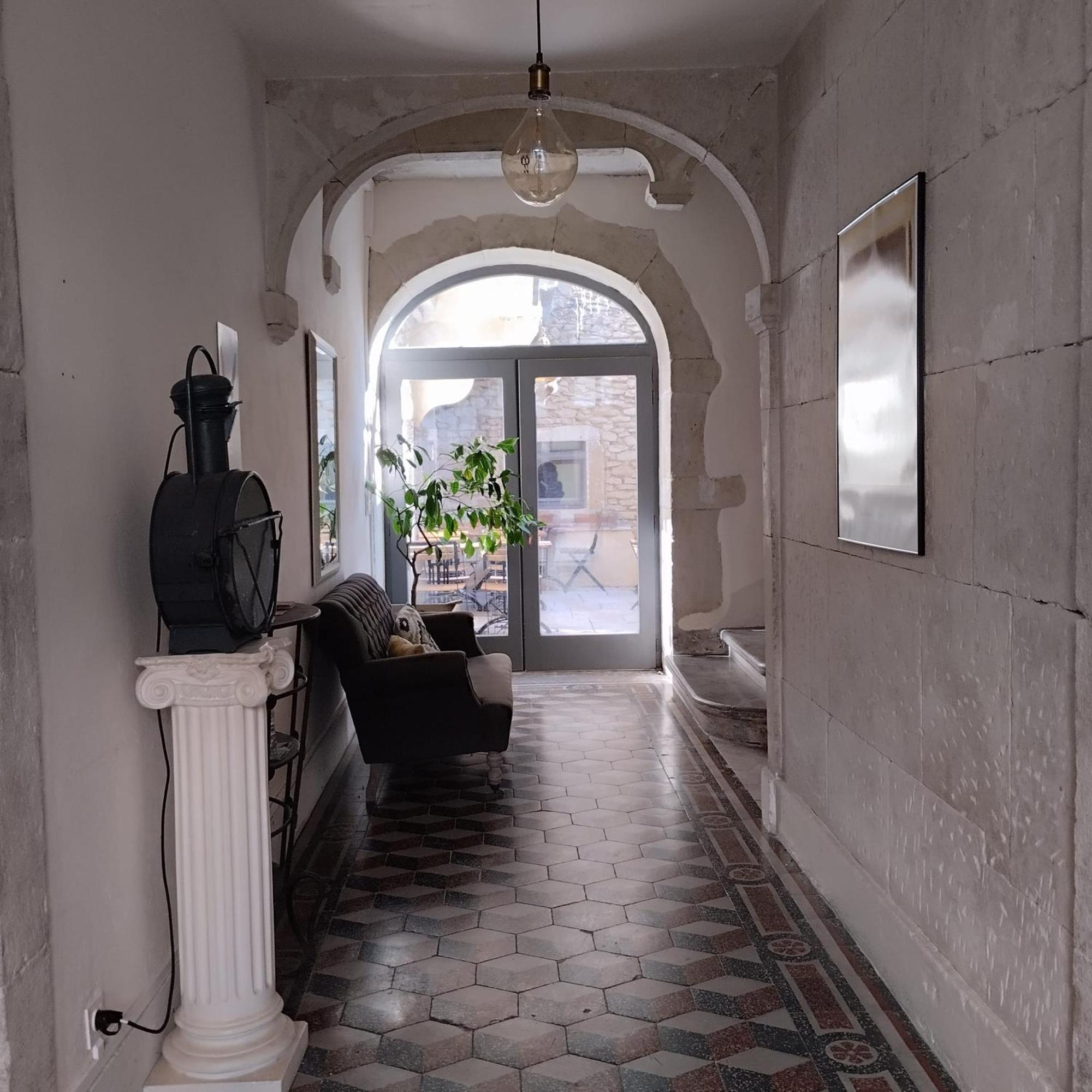 Le Patio Hotel Grignan Exterior photo